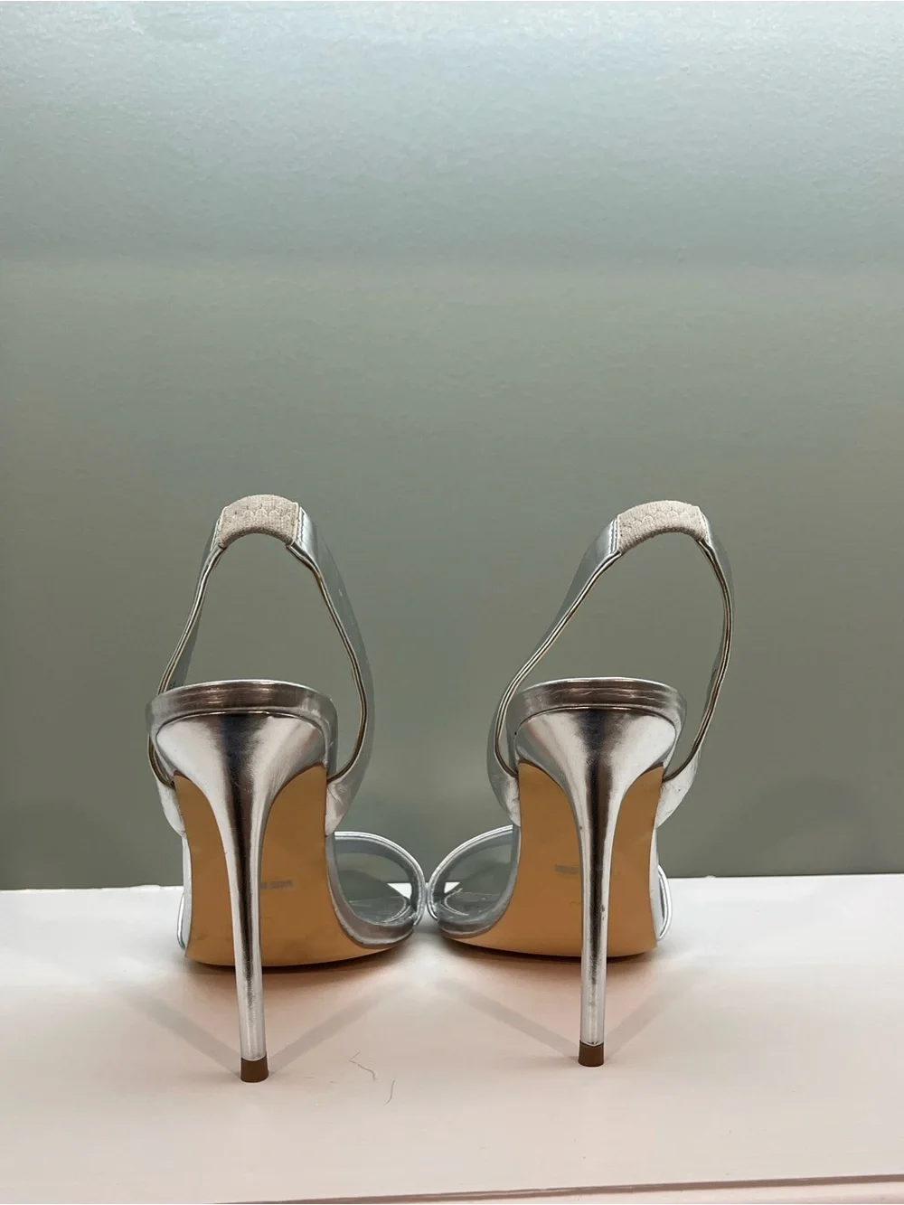 Mixx Shuz Silver Metallic Pointed Toe Slingback Stiletto Heels Size 8.5